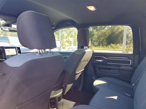 Used 2024 RAM 2500 Big Horn image 27