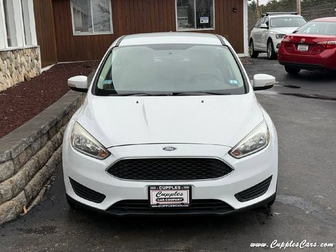 Used 2017 Ford Focus SE FWD image 12