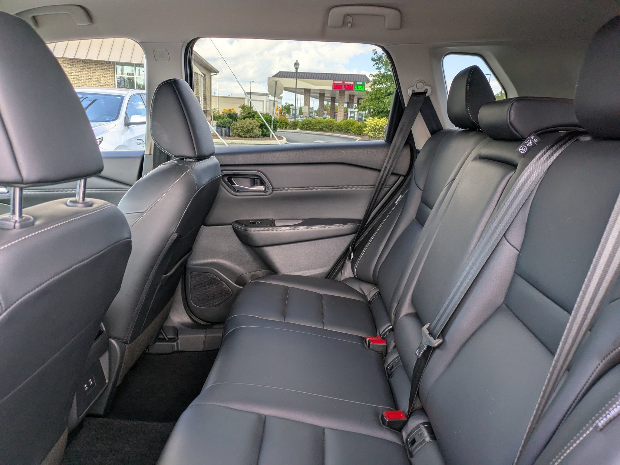 Certified 2026 Nissan Rogue SL AWD/4WD image 15