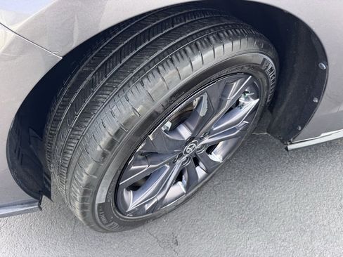 Used 2022 Toyota Sienna XSE image 15