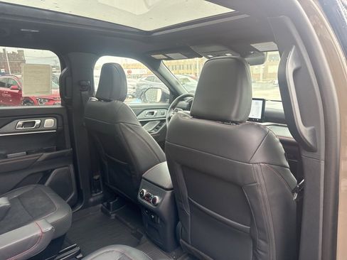 New 2026 Ford Explorer ST w/ Sun And Sound Package image 17