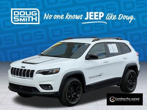 Certified 2022 Jeep Cherokee Latitude w/ Trailer Tow Group image 2