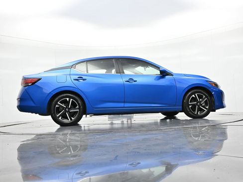 Used 2024 Nissan Sentra SV image 23