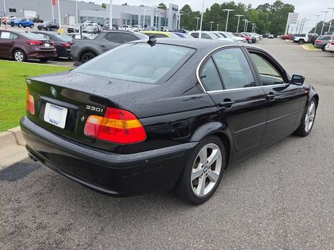 Used 2005 BMW 330i Sedan RWD image 12