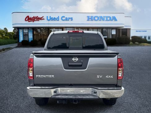 Used 2020 Nissan Frontier SV w/ SV Utility Package AWD/4WD image 4