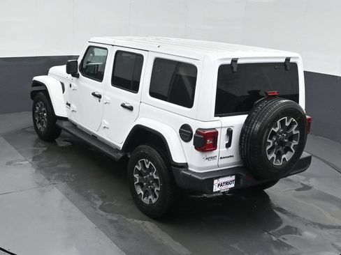 New 2026 Jeep Wrangler Sahara AWD/4WD image 32