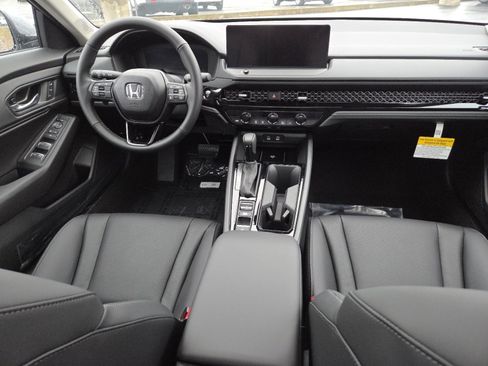 New 2025 Honda Accord EX-L image 24
