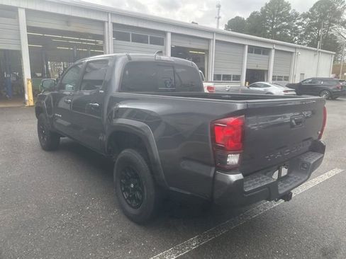 Used 2022 Toyota Tacoma SR5 w/ Technology Package image 8