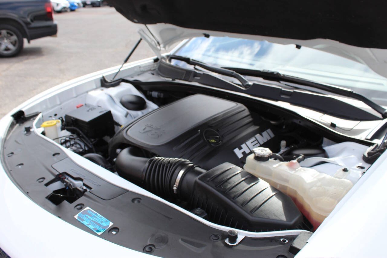 Used 2023 Dodge Charger R/T w/ Blacktop Package RWD image 11