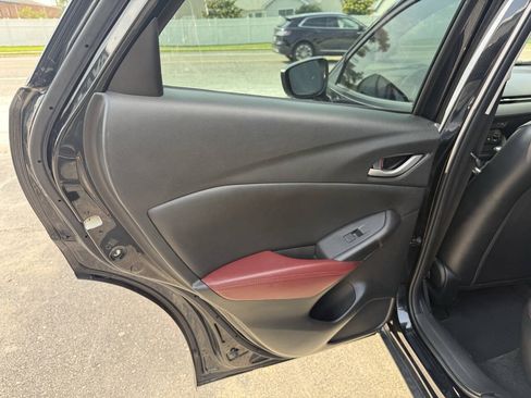 Used 2017 MAZDA CX-3 Touring FWD image 14