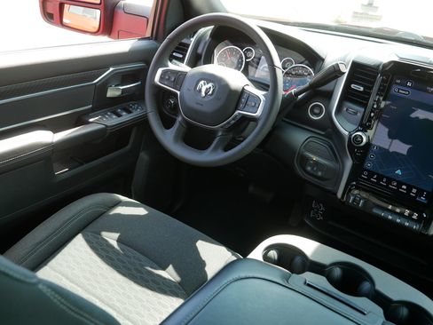 Used 2026 RAM 2500 Big Horn AWD/4WD image 9
