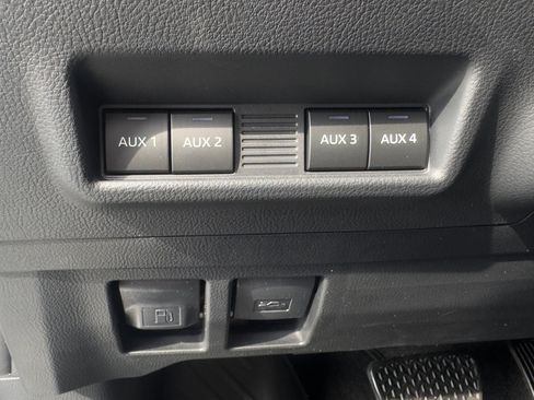 Used 2025 Lexus GX 550 AWD/4WD image 44