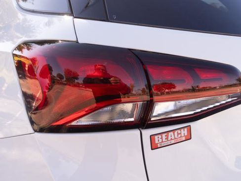 Used 2023 Chevrolet Equinox LT w/ LPO, Floor Liner Package image 30