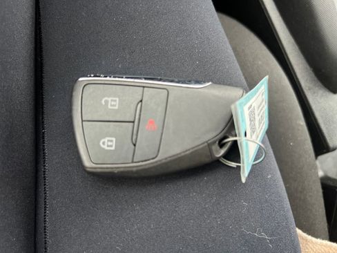 Used 2024 Chevrolet Colorado W/T image 29