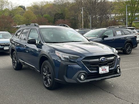 Certified 2025 Subaru Outback Onyx Edition AWD/4WD image 3