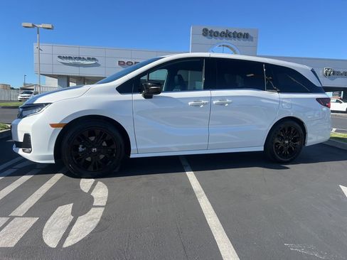 Used 2025 Honda Odyssey Sport-L image 1