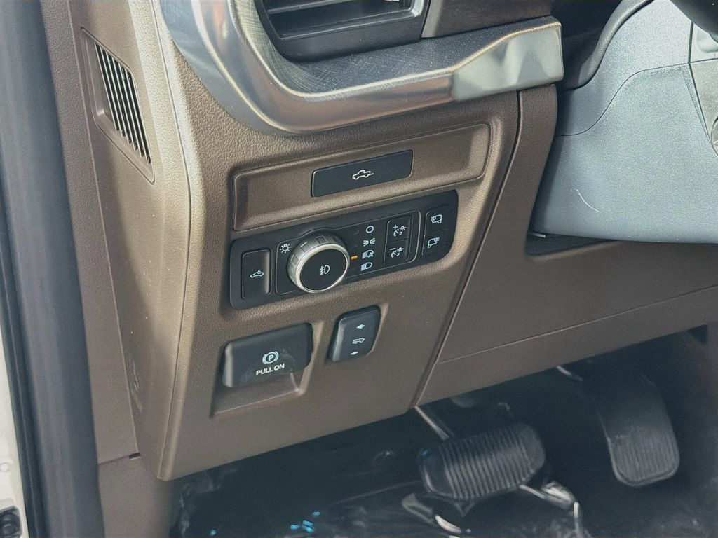 New 2026 Ford F150 King Ranch w/ Equipment Group 601A High AWD/4WD image 10