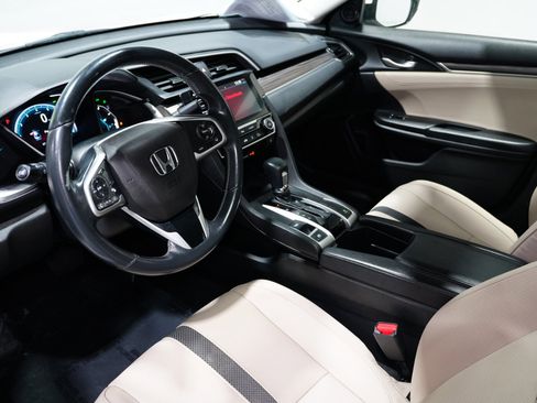 Used 2019 Honda Civic EX-L image 11