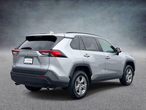 Used 2024 Toyota RAV4 XLE FWD image 2