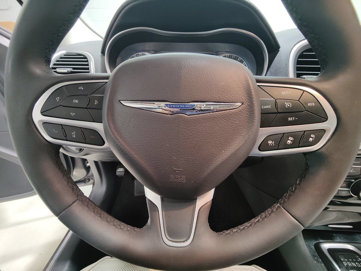 Used 2023 Chrysler 300 Touring L w/ Popular Equipment Group AWD/4WD image 35