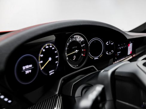 Used 2022 Porsche 911 GT3 image 35