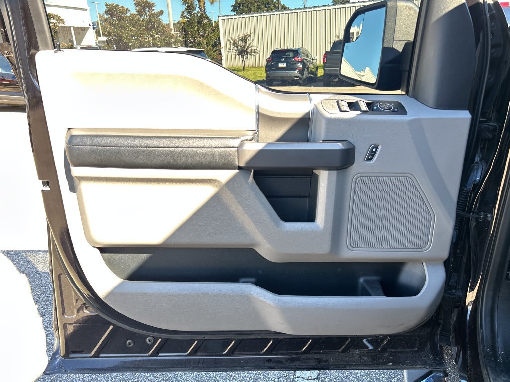 Used 2020 Ford F150 XLT w/ Equipment Group 302A Luxury RWD image 9