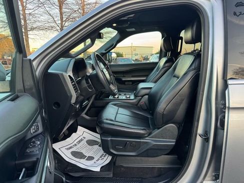 Used 2020 Ford Expedition Max XLT w/ Equipment Group 202A image 16