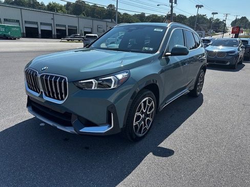 New 2025 BMW X1 xDrive28i w/ Premium Package image 3