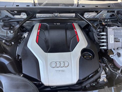 Used 2020 Audi SQ5 Prestige AWD/4WD image 17
