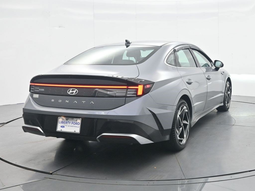 Used 2026 Hyundai Sonata SEL FWD image 6