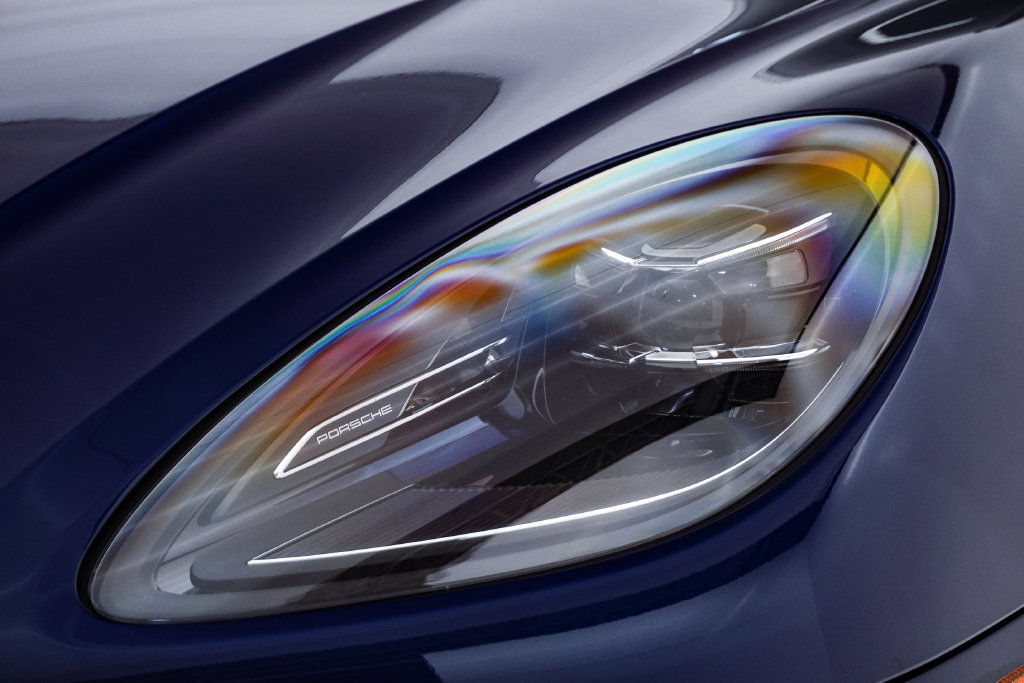 Certified 2026 Porsche Macan AWD/4WD image 7