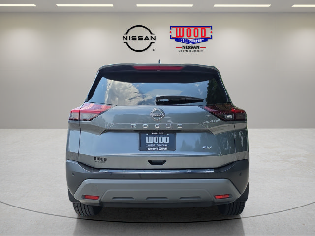 Used 2023 Nissan Rogue SV FWD image 3