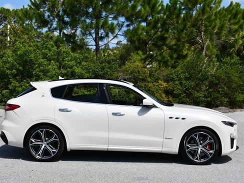 Used 2019 Maserati Levante S GranSport AWD/4WD image 36