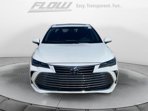Used 2022 Toyota Avalon Limited w/ Advanced Safety Package FWD image 3
