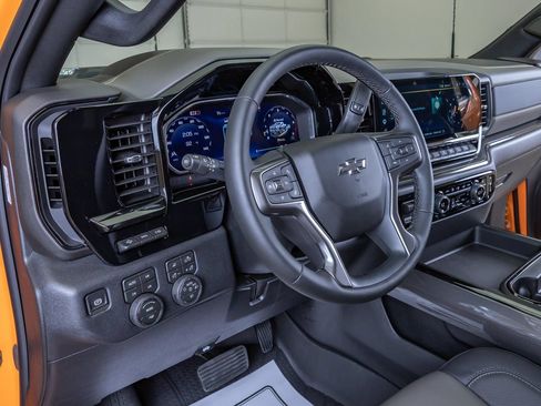 Used 2026 Chevrolet Silverado 2500 ZR2 AWD/4WD image 15
