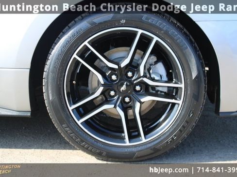 Used 2023 Ford Mustang Premium image 6