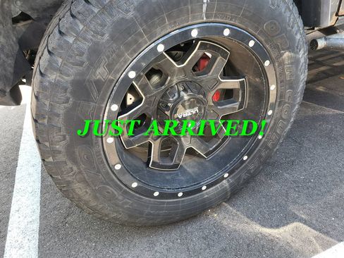 Used 2010 Toyota FJ Cruiser 4WD image 4