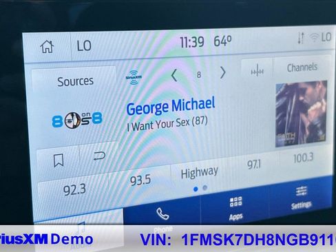 Certified 2022 Ford Explorer XLT w/ Equipment Group 202A image 31