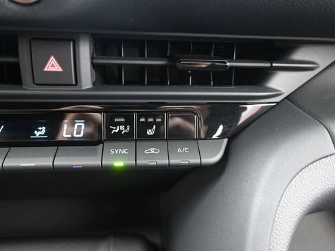 Used 2023 Toyota Crown AWD/4WD image 28