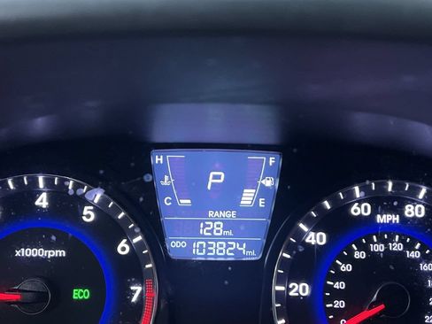 Used 2013 Hyundai Accent GLS FWD image 18