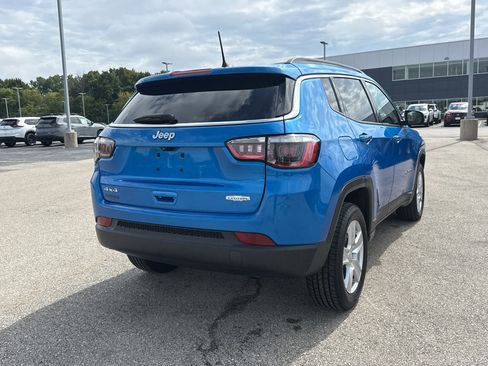 Used 2022 Jeep Compass Latitude w/ Convenience Group AWD/4WD image 5