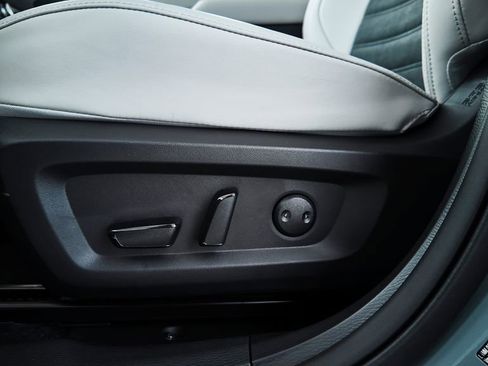New 2026 Mitsubishi Outlander SE FWD image 18