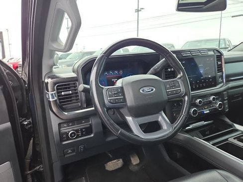 Used 2023 Ford F250 Lariat w/ Lariat Ultimate Package AWD/4WD image 9