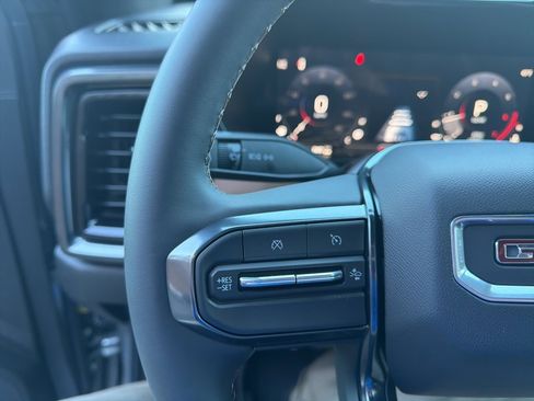 New 2026 GMC Canyon AT4 image 22