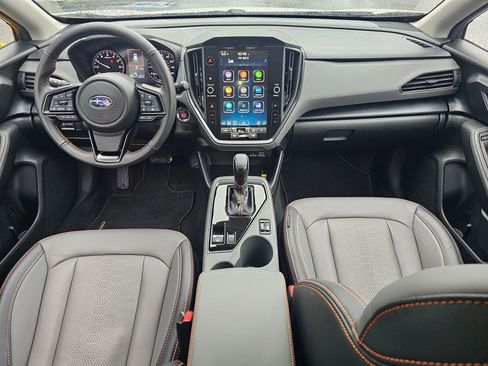 Certified 2025 Subaru Crosstrek 2.5i Limited w/ Crosstrek Mirror Package image 18