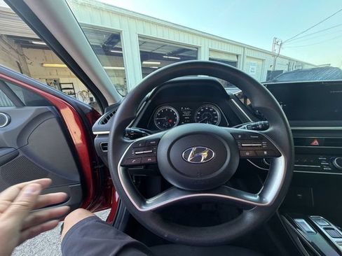 Used 2023 Hyundai Sonata SEL FWD image 14