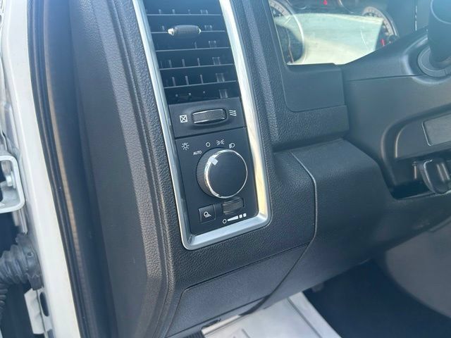 Used 2023 RAM 1500 Classic SLT w/ Trailer & Traction Group AWD/4WD image 27