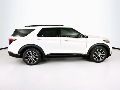 New 2026 Ford Explorer ST-Line w/ Premium Package RWD image 25