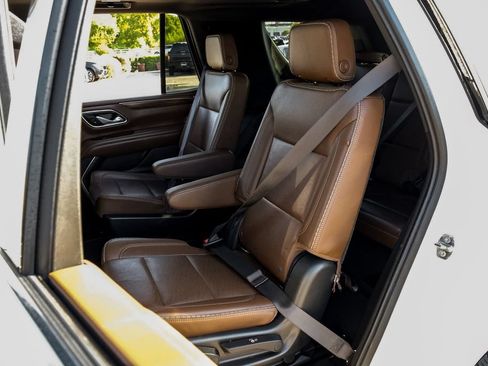 Used 2021 Chevrolet Tahoe High Country AWD/4WD image 43