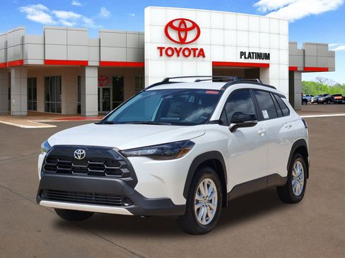 New 2026 Toyota Corolla Cross LE image 2